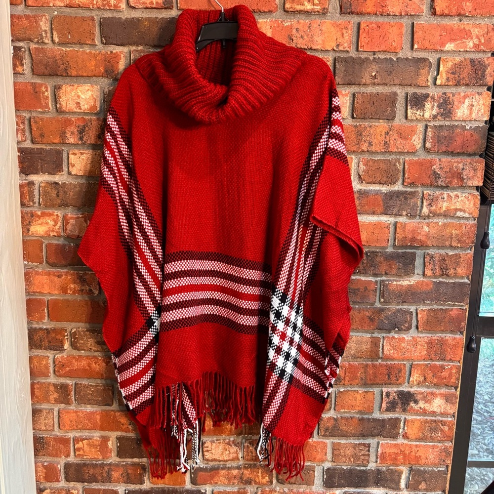 V. Fraas womens plaid cowl neck fringe poncho red one size